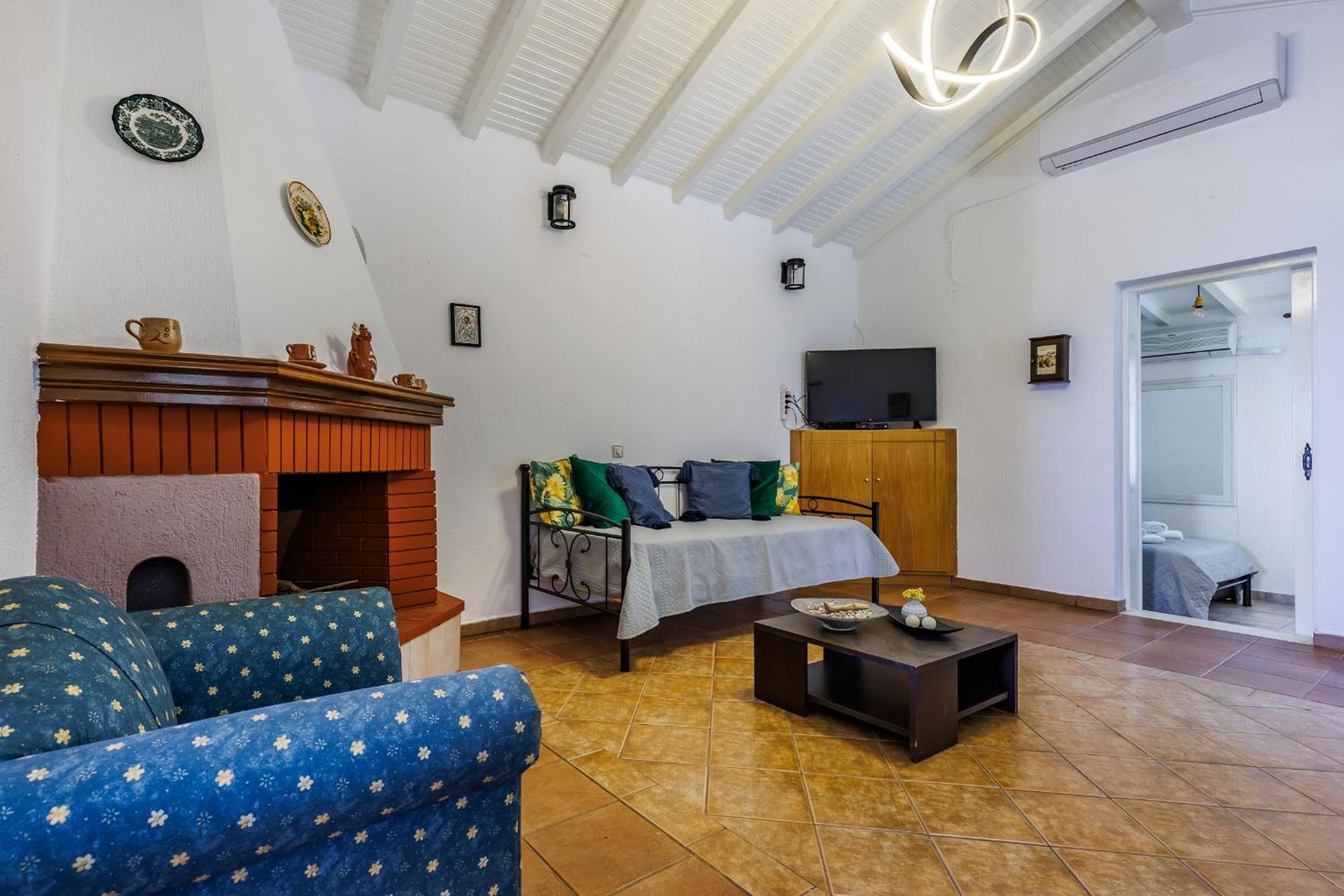 Nerissa Cottage - Skopelos Glossa Atheato Экстерьер фото