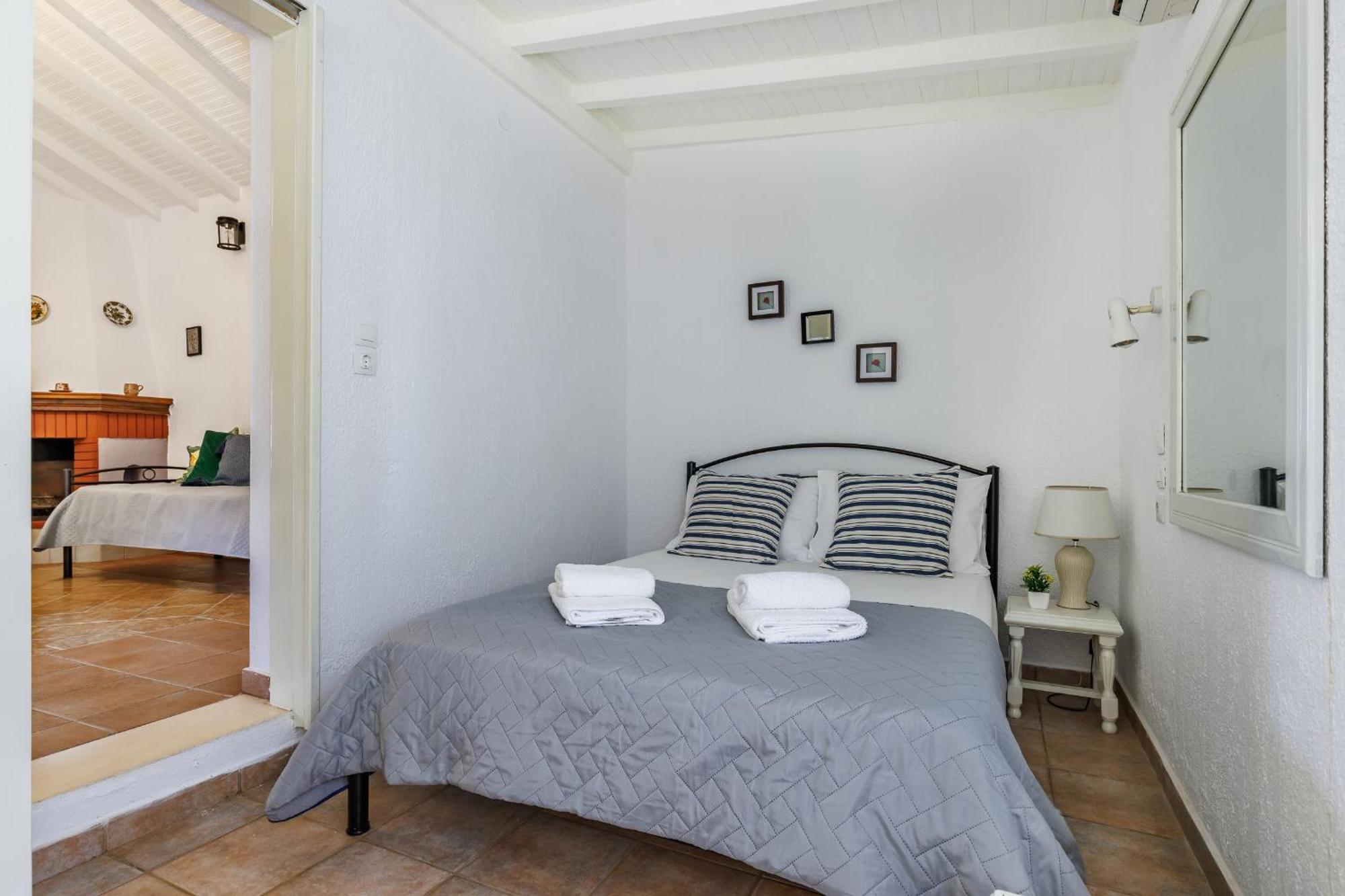 Nerissa Cottage - Skopelos Glossa Atheato Экстерьер фото